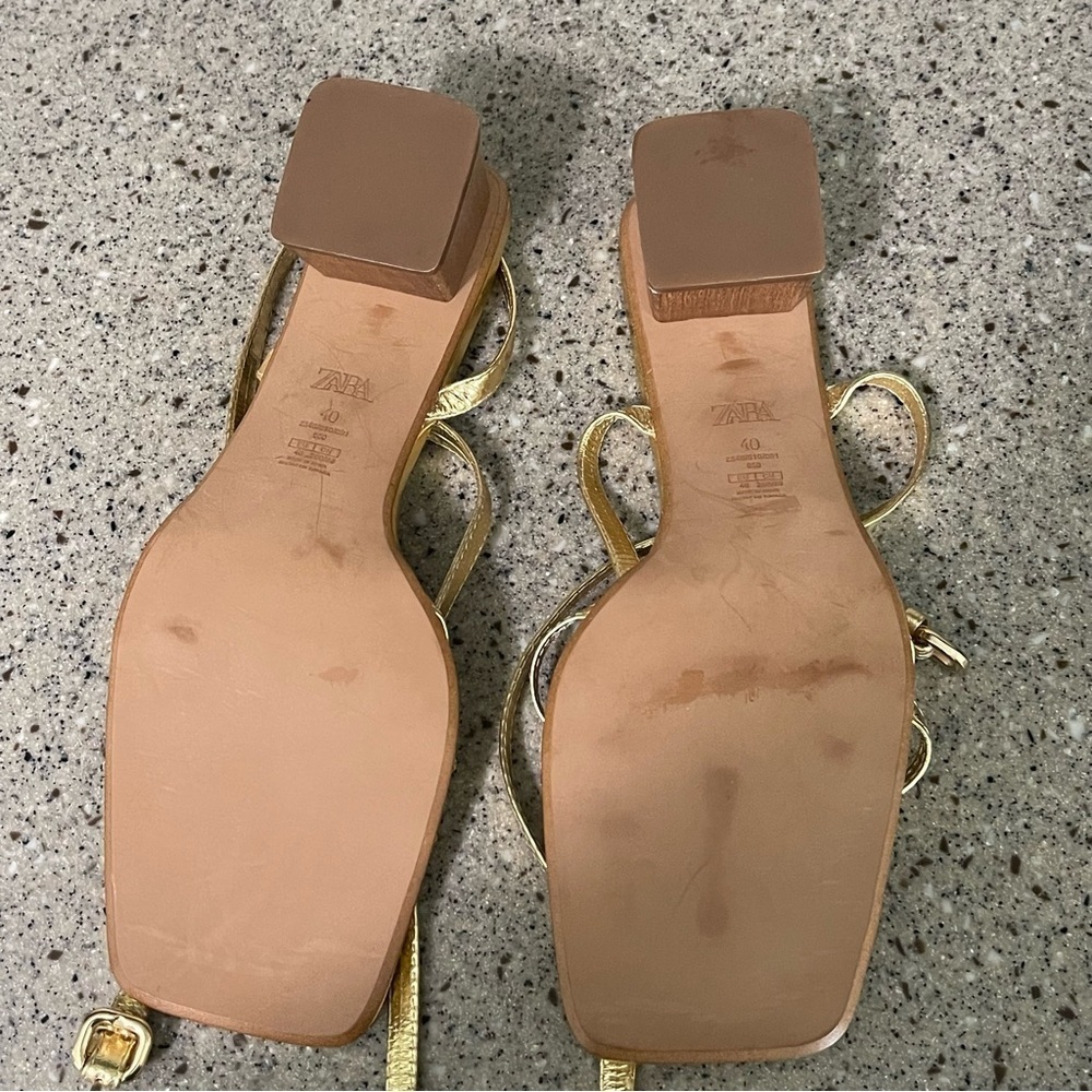 Zara Ankle Wrap Gold Block Heeled Sandal Size 40 - Picture 13 of 14